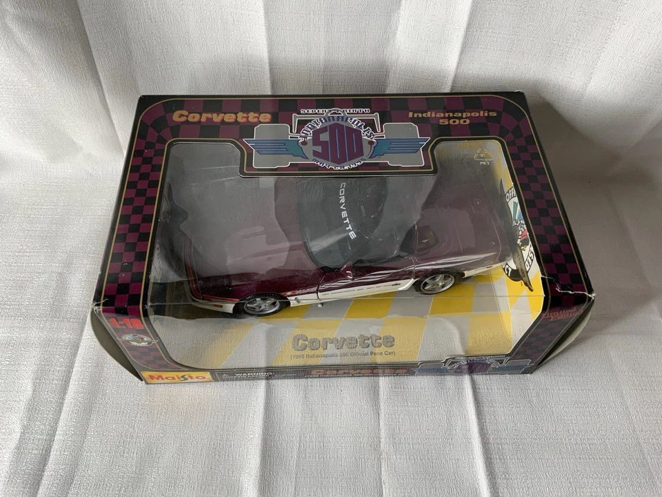 MAISTO 1:18 SCALE 1995 CHEVROLET CORVETTE INDY 500 PACE CAR DIE CAST MODEL - Image 2 of 4