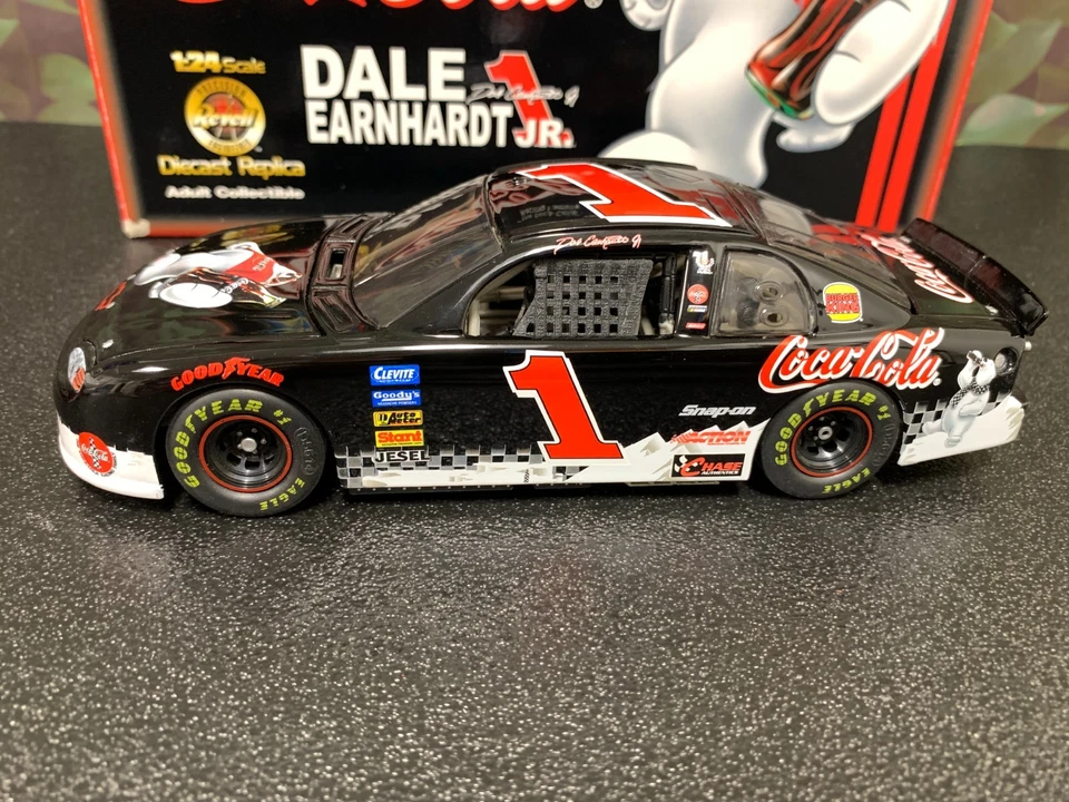 REVELL DALE EARHARDT JR #1 1998 COCA COLA БЕЛЫЙ МЕДВЕДЬ MONTE CARLO БАНК КОМПЛЕКТ 1:24 - Изображение 4 из 4