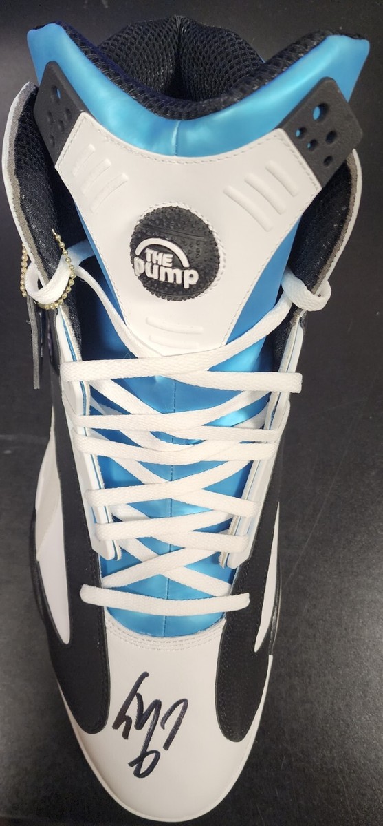 Shaquille O\'Neal Signed Size 22 Reebok The Pump Shoe ?url=http://sothebys-  main image 3