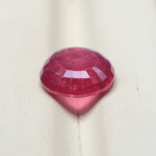 9.83 Cts Mozambique Natural Ruby High Grade 14mmx12mm Oval Faceted Cut Gemstone - Picture 7 of 14
