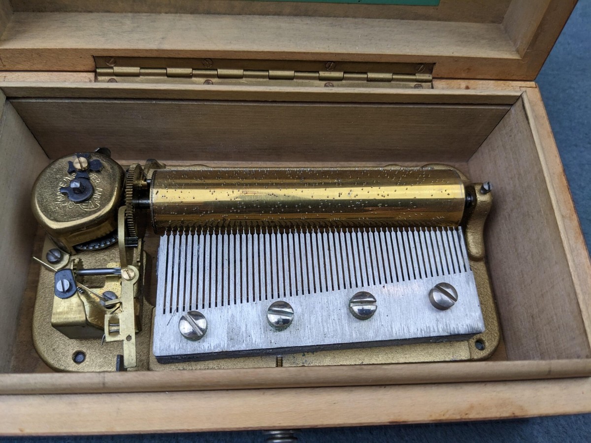 Excellent Vintage Swiss Thorens Music Box: 50 Notes, 3 Songs