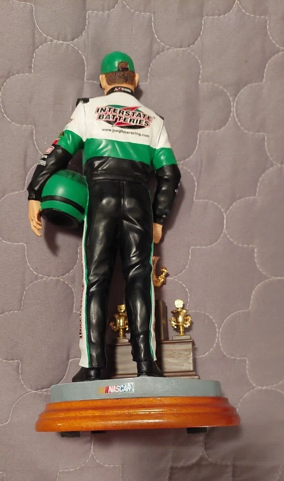 Estatua de Bobby Labonte 2001 con casco de colección figura de NASCAR Foto 4 de 4