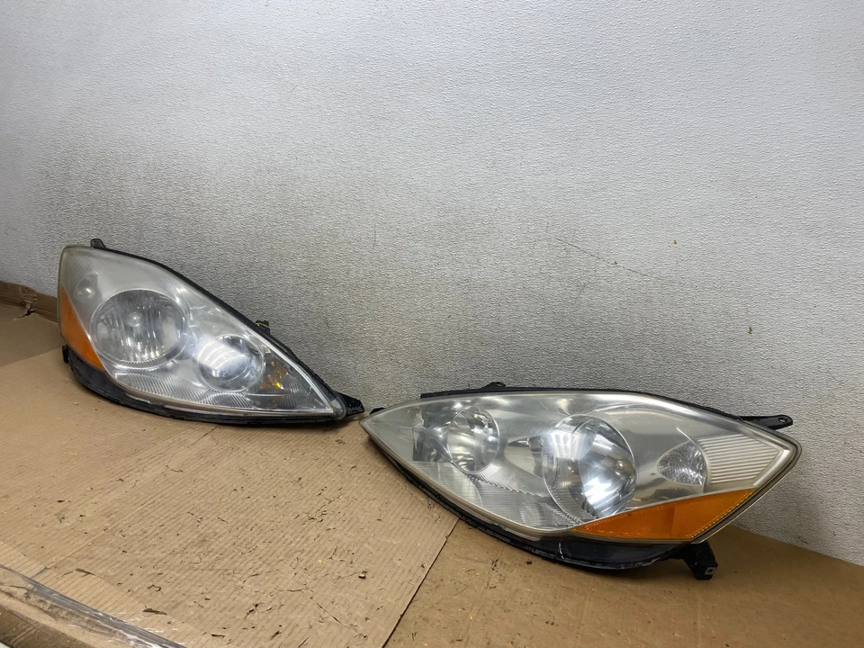 Juego de faros halógenos laterales izquierdo+derecho Toyota Sienna 2006 a 2010 U2721 DW Foto 2 de 4