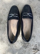 Clark  s Black Leather Loafers Women  s Size 6