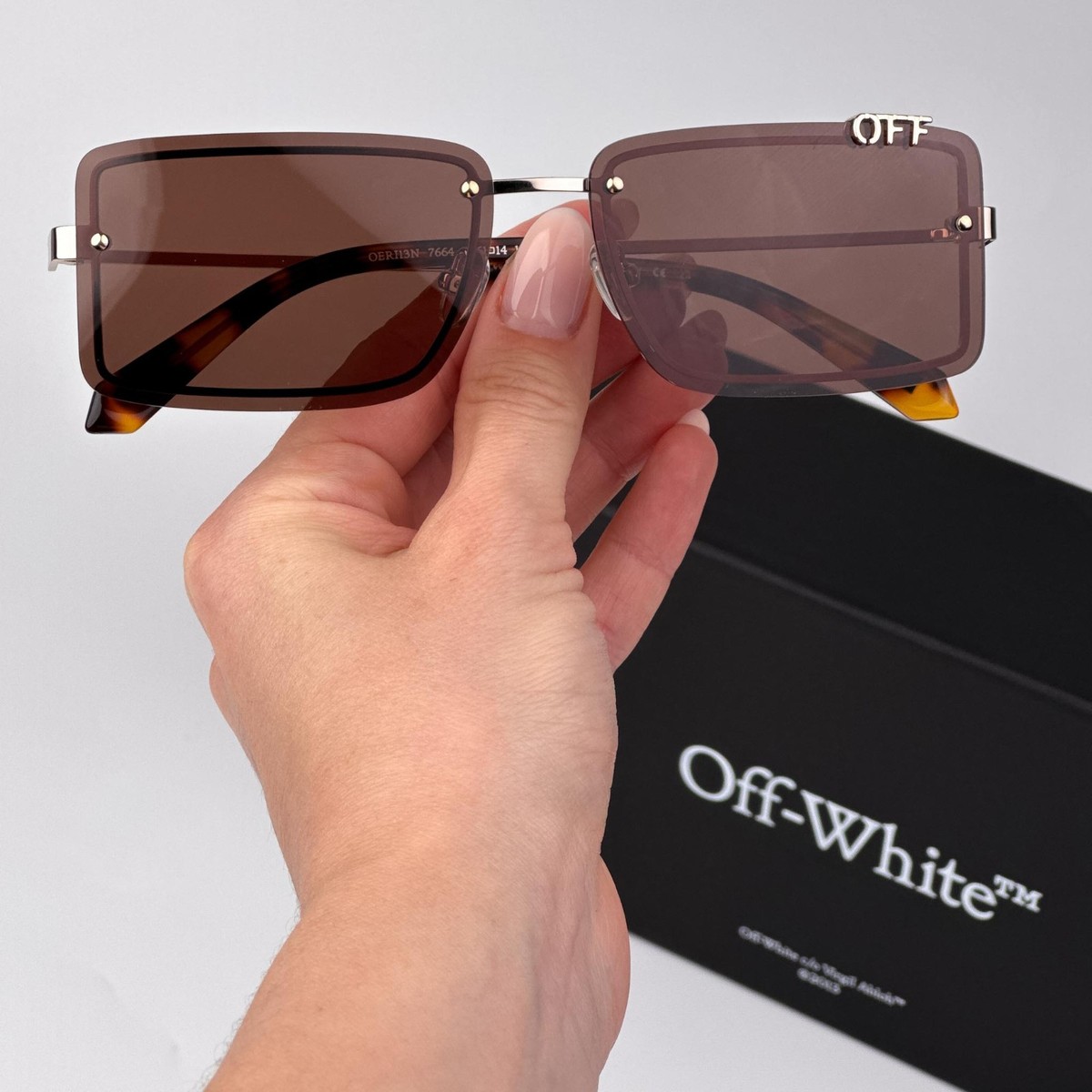Off-White Women Sunglasses Gold Brown Rectangle OERI13N  display picture 3