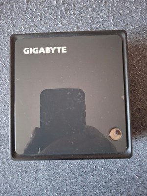 GIGABYTE GB-Bace 3160 Ultra Compact /mini  PC / 4GB Ram 120 SSD