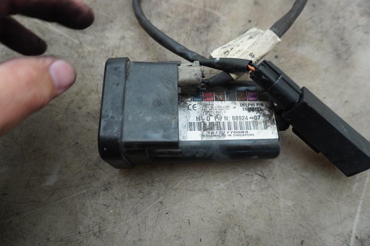 13 HARLEY DAVIDSON STREETGLIDE TSSM TURN SIGNAL SECURITY MODULE