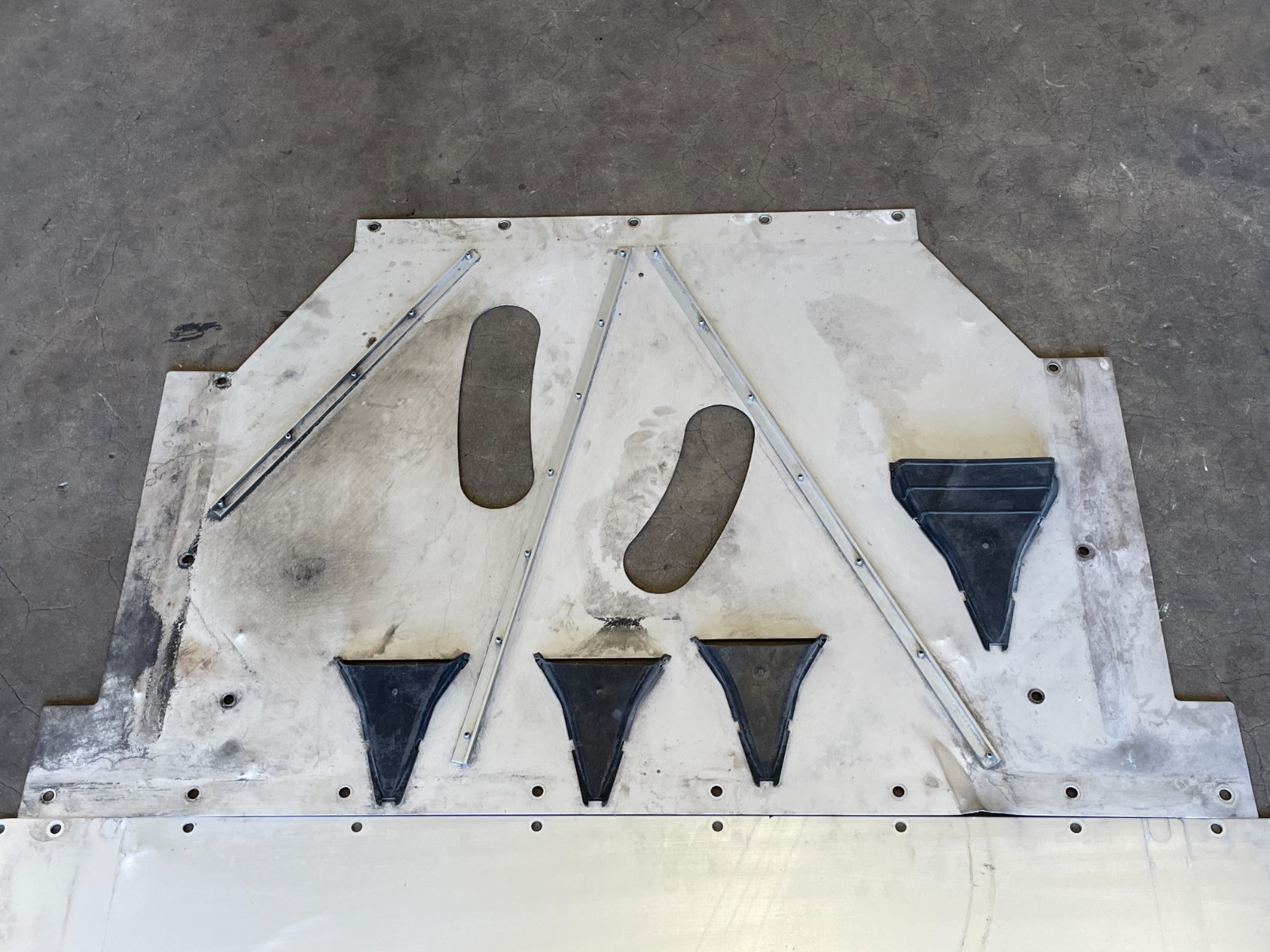 10 11 12 13 14 Lotus Evora Rear Underbody Splash Shield Cover Panel 1612 OEM
