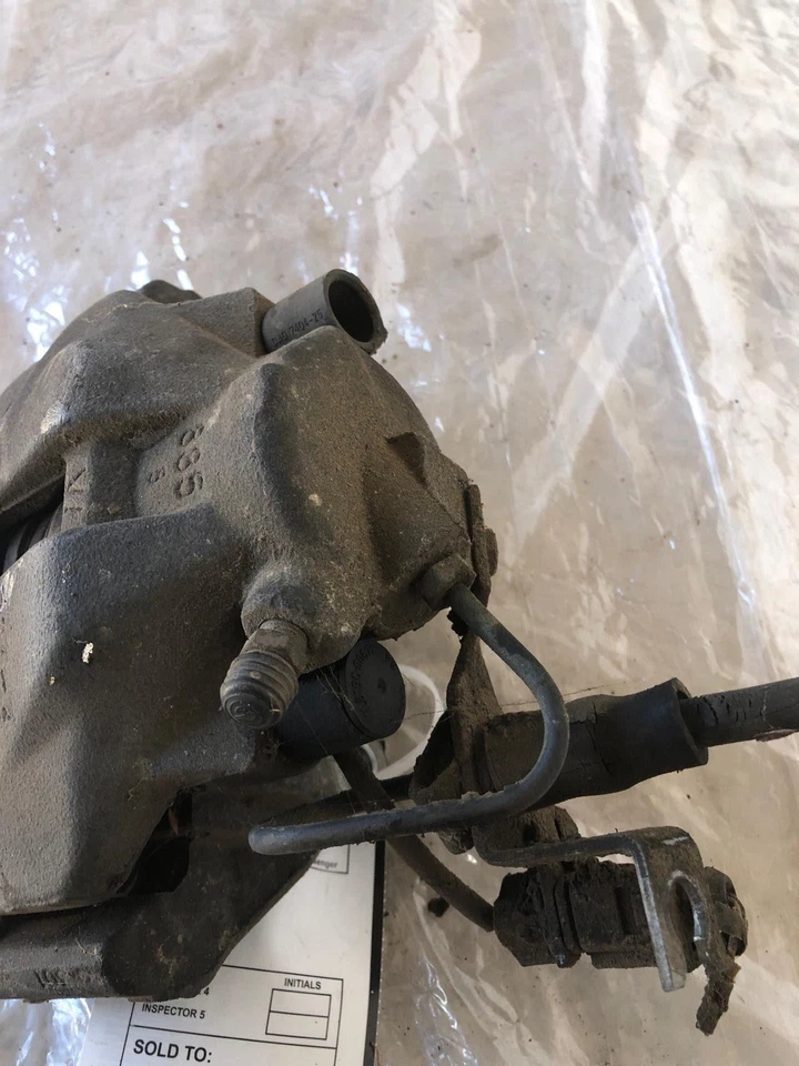 Pinza de freno delantera derecha OEM 1998-2005 VOLKSWAGEN PASSAT GLS OEM Foto 4 de 4