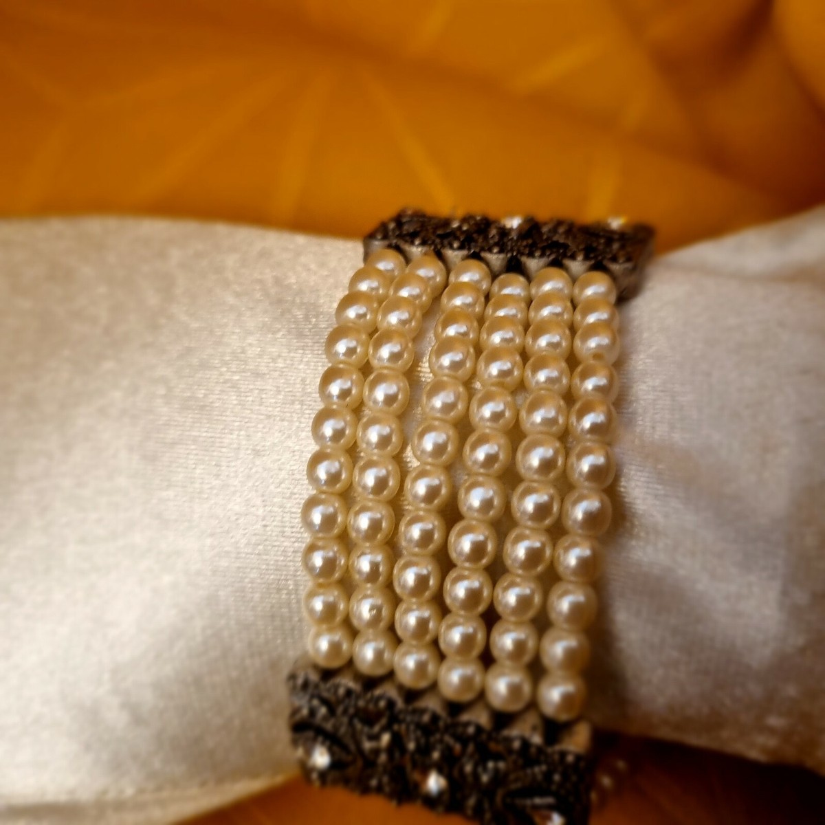 Bracelet Esprit Romantique Métal Argenté Vieilli Avec Strass Et Perles - Longueur 19-20cm - Occasion