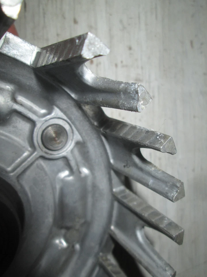 YAMAHA 1973 - 1974 MX360 SC500 ENGRANAJE DR PRIMARIO 363-16150-00-00 363-15631-00-00 Foto 4 de 4