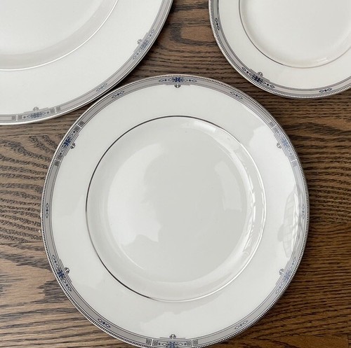 WEDGWOOD AMHERST PLATINUM 5 PIECE PLACE SETTING RETIRED BRAND NEW NEVER USED - Picture 9 of 12