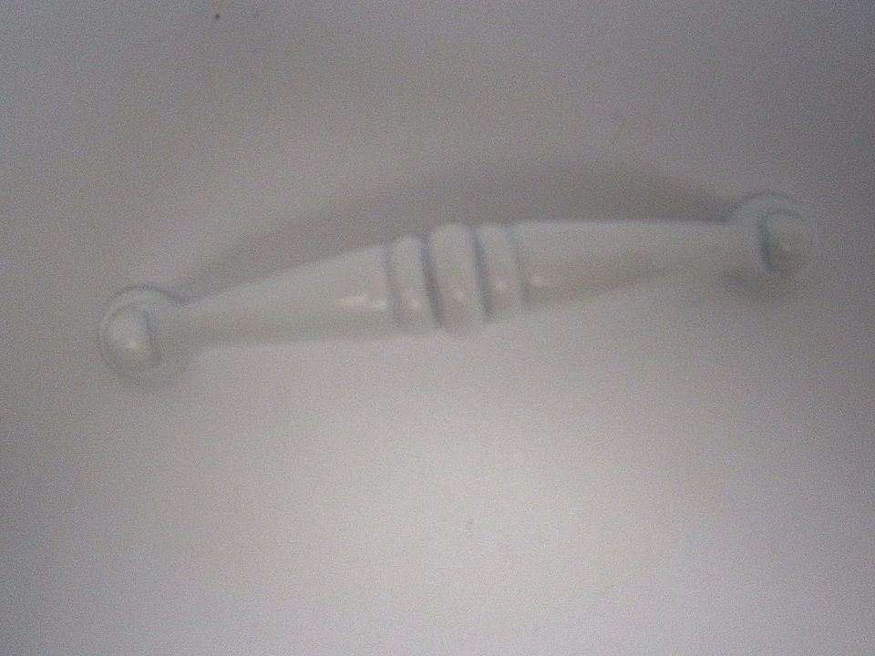 Smedbo Vintage Pull B544 3 7/8" Blanco sobre Zamak 576N Foto 3 de 4