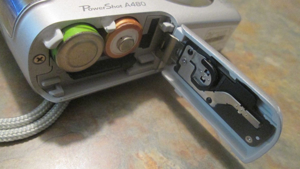 fumi】Canon PowerShot A480シルバー Canon PowerShot A480 Silver