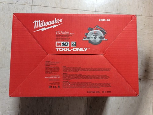 NUEVA Sierra Circular Milwaukee M18 6-1/2 2630-20 HERRAMIENTA ¡SOLO NUEVA!! - Imagen 3 de 3