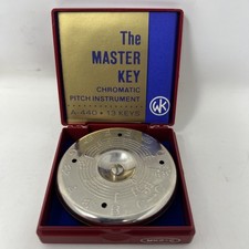 W.M. Kratt Co The Master Key Chromatic Pitch Instrument A-440 13 Keys, MK2-C