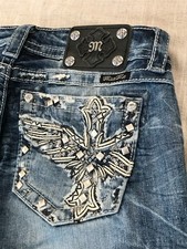 Miss Me Signature Skinny sz: 26 Cross Angel Wings Rhinestone Distressed Jeans