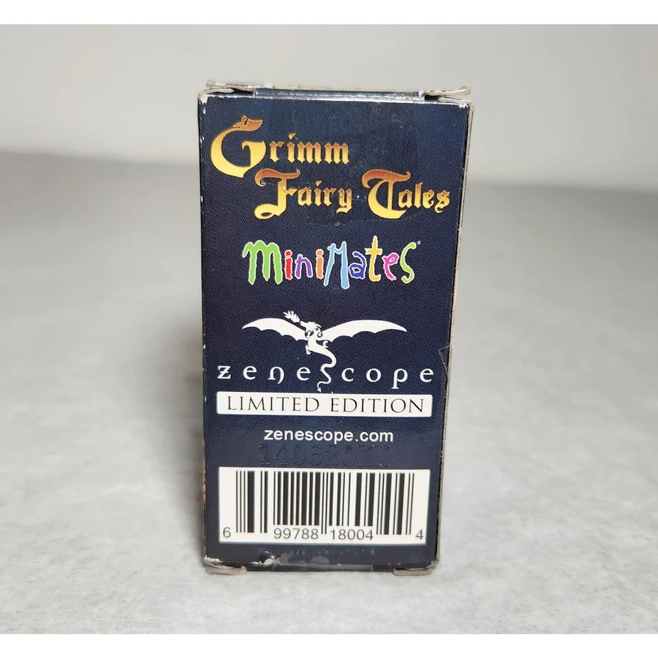 Grimm Fairy Tales Minimates Nissa Limited Edition SDCC International Exclusive  - Image 4 of 4