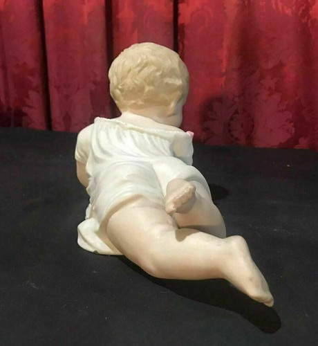 VINTAGE ANTIQUE BISQUE PORCELAIN FIGURAL CRAWLING PIANO BABY STATUE - Picture 5 of 8
