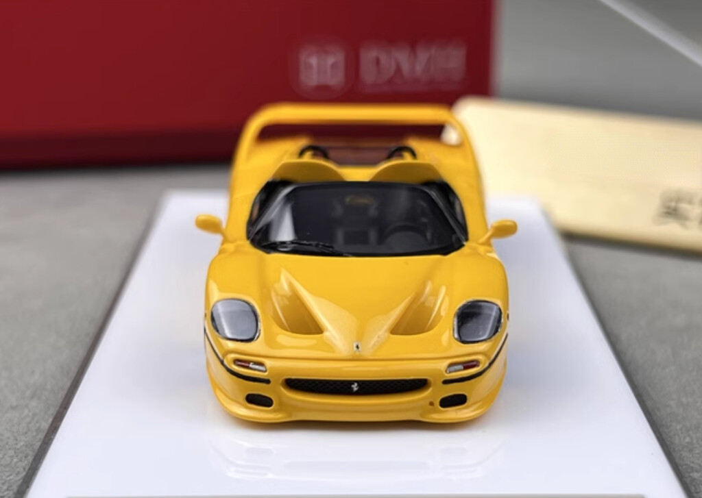 dmh 1/64 フェラーリ F50 黄 DMH 1:64 Yellow F50 Aperta Convertible Sport Model Diecast