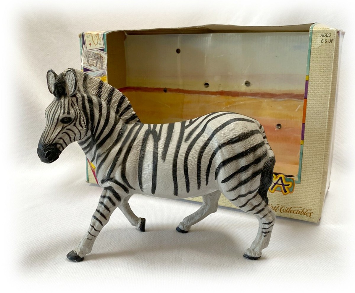 Rare 1997 ERTL WILDS OF AFRICA SERIES Safari Wildlife Animal