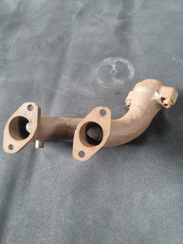 W107 Mercedes V8 N/side rear exhaust manifold - Picture 2 of 3
