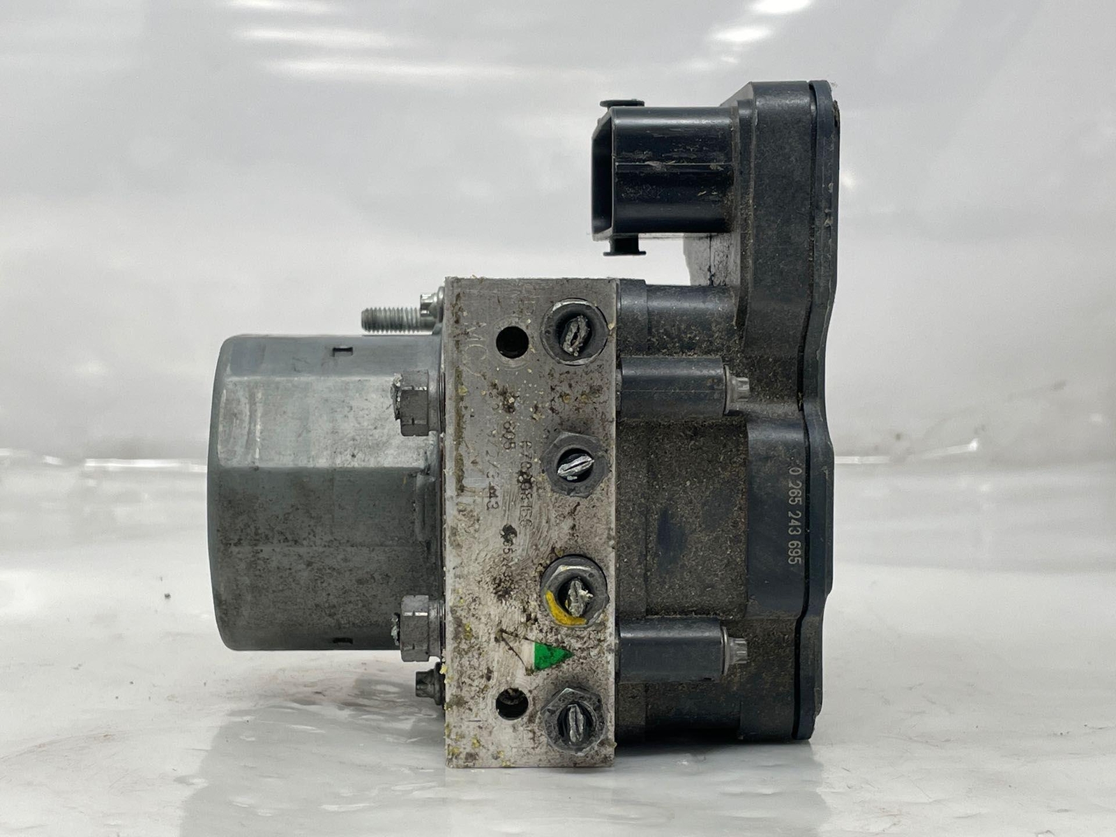 A2014 Maserati Quattroport ABS Anti Lock Brake Pump Assembly 50k OEM 2265106516