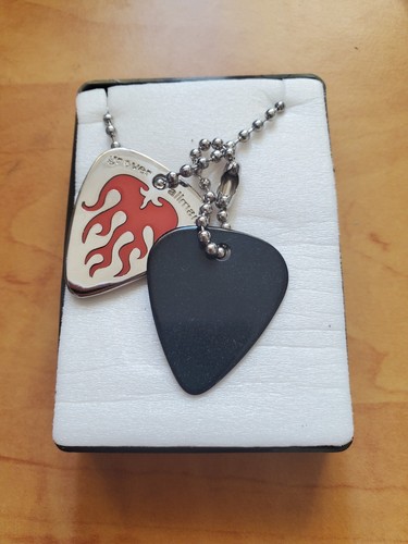 Seven Kings Guitar Pick Necklace New Red Flames Grover allman - Picture 2 of 4