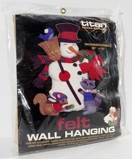 Sealed Vintage 1985 Titan SNOWMAN  ANIMALS 20"x 15" Felt Wall Hanging 442