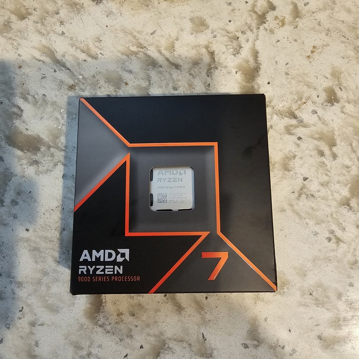 AMD Ryzen 7 9700.80GHz 8 Core 100-000001404 16 Thread AM5 CPU for