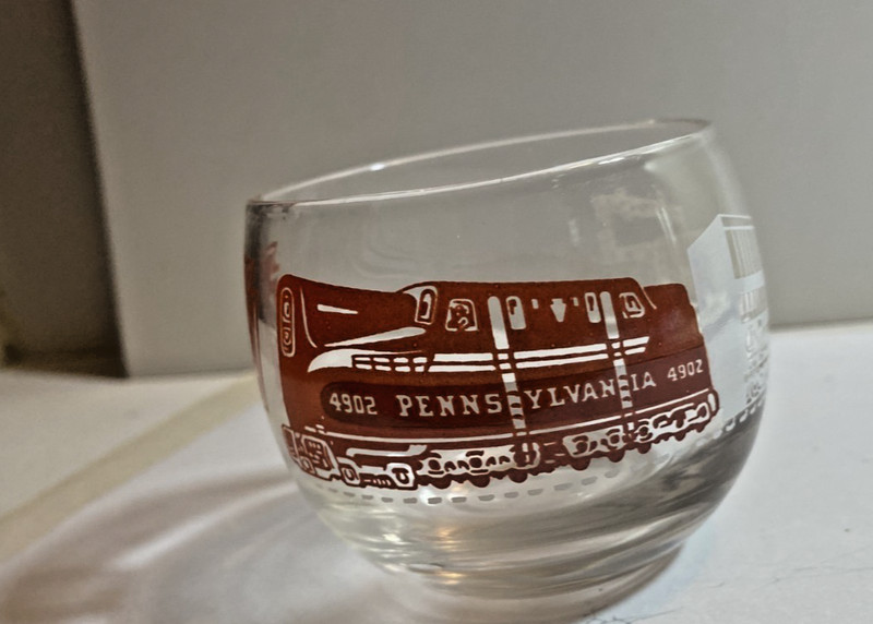Pennsylvania Railroad small drink glass GG-1 w/Freight Train