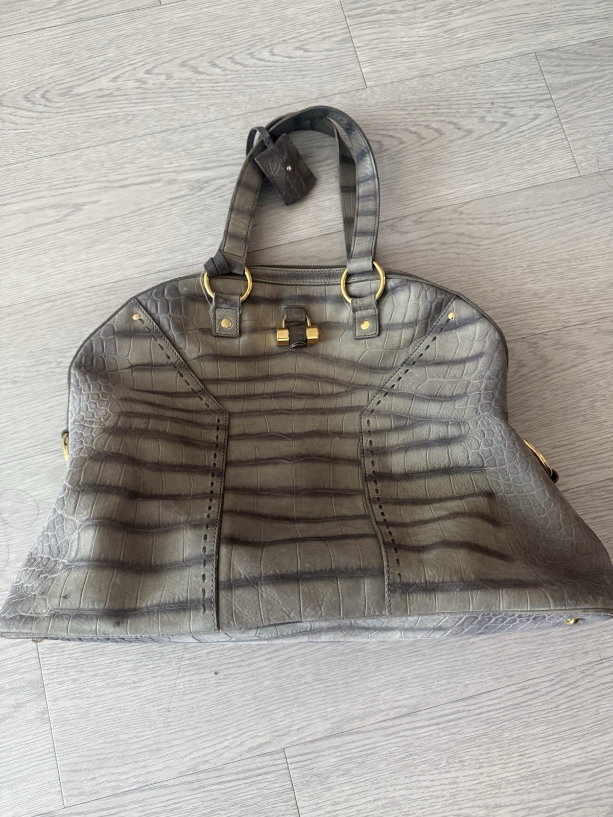SAINT LAURENT Borsa a mano grande YSL M in pelle scamosciata croc goffrata con pelle