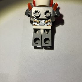 LEGO Nexo Knights Lance Minifigure 70352 Mini Fig + 2 Nexo Powers Season 3