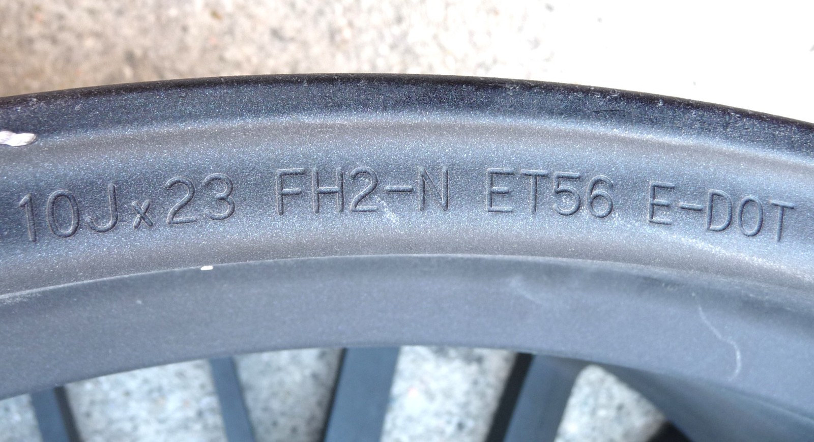 Aston Martin DBX 2023-2024 Rear Wheel P/N NY831007KA