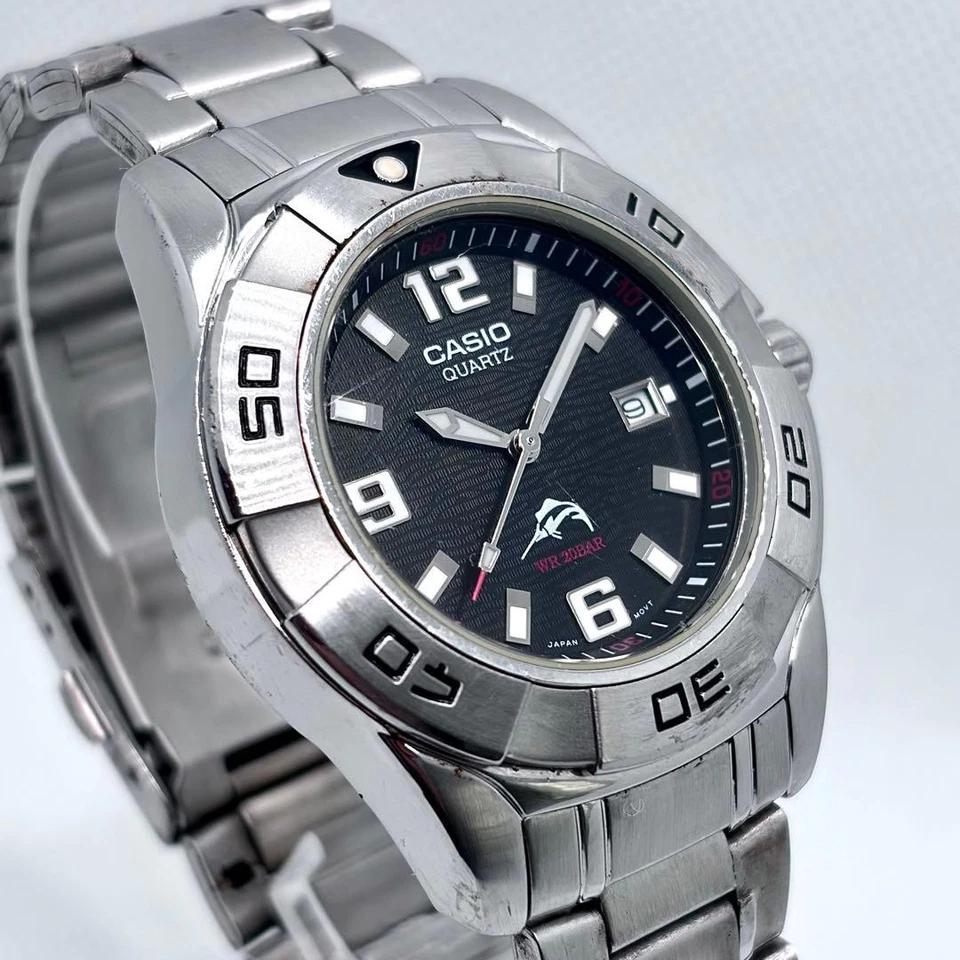 Reloj Casio Diver MDV 100 2784 Hombre Esfera Negra Funcionamiento Caja Acero Inoxidable Foto 3 de 4