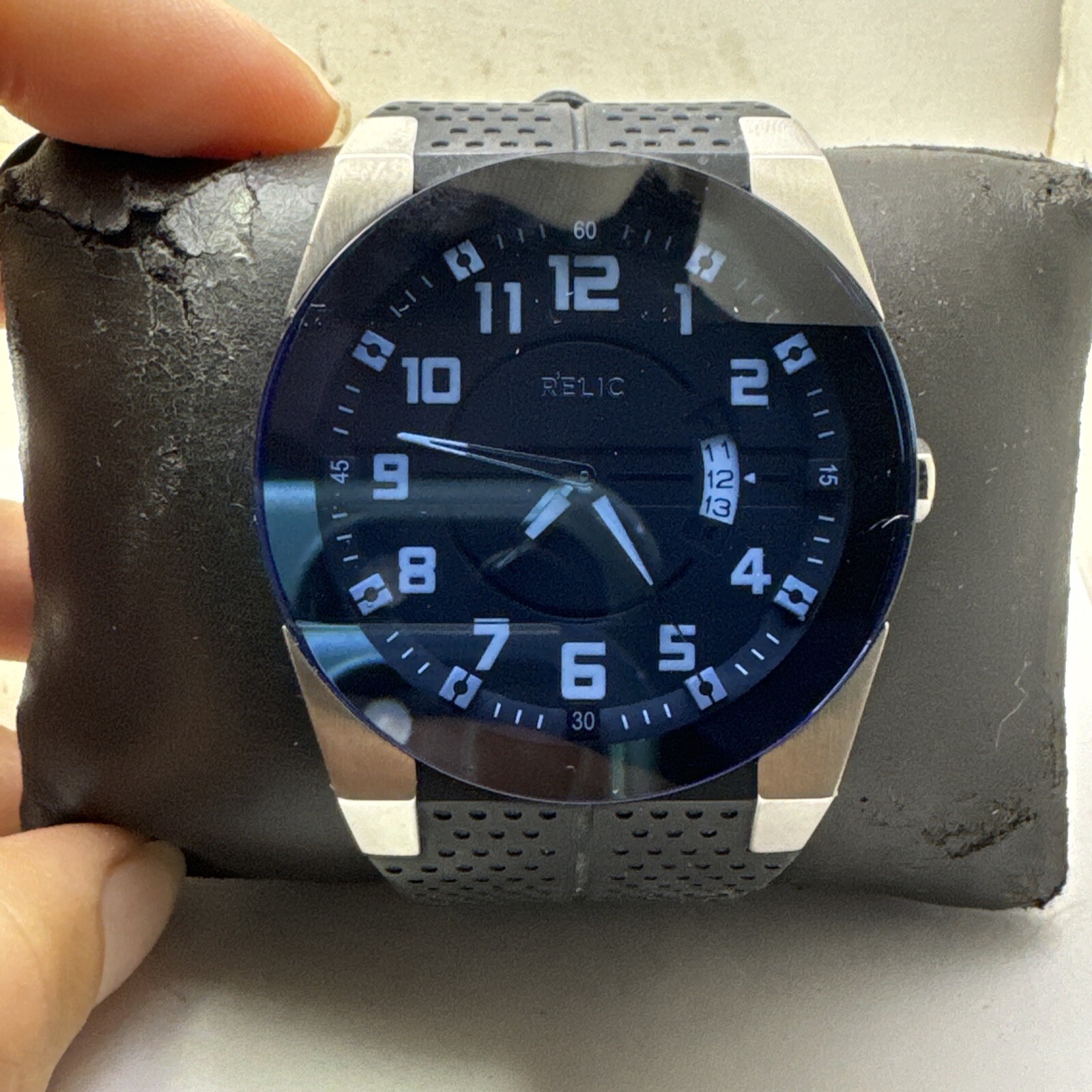 Relic by Fossil Men's Jake ZR11861 AnalogQuartz Silicone Strap Black