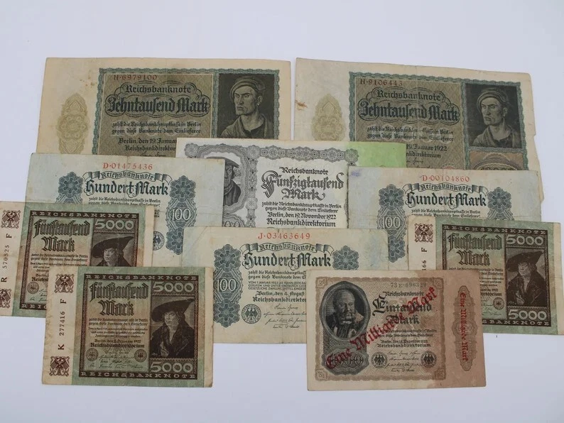 Group of 11 - Pre 1918 German Empire Banknotes - 1910 to 1917 Pre WWI and Durin - Image 4 of 4