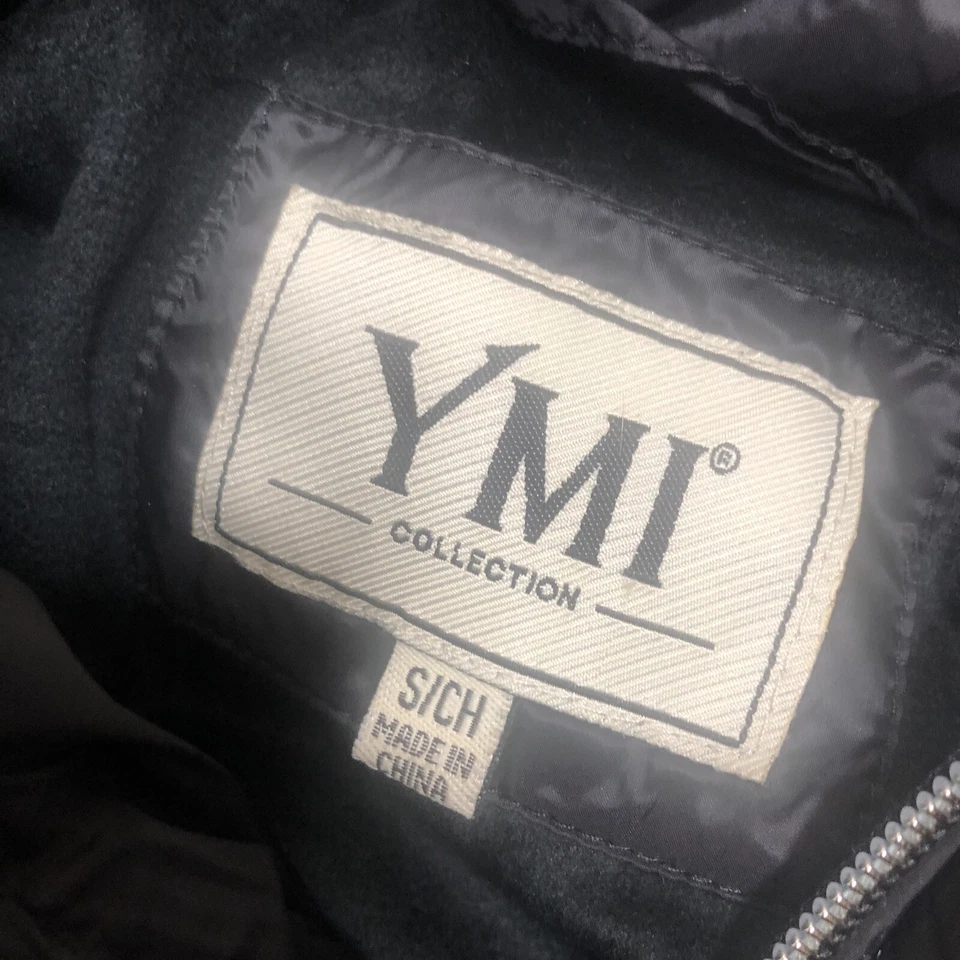 YMI Women's Puffer Vest w/ Pockets Removable Faux Fur Hooded BLACK Size Small - Image 4 of 4