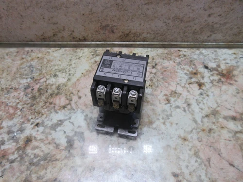 GE ELECTRIC CONTACTOR CR353AD3D*1 SER.A 40AMPS CONTACTOR