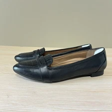 VIONIC Women’s Savannah Black Leather Loafer Flats Pointed Toe Size 6.5
