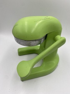 Vintage Ramcon Green Heavy Juice Press Metal Enamel Manu Citrus Juicer Complete