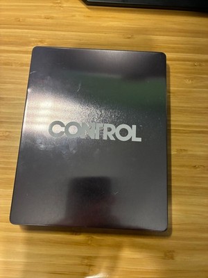 Control PS4 Deluxe Edition Steelcase With  FBC Card and Photos