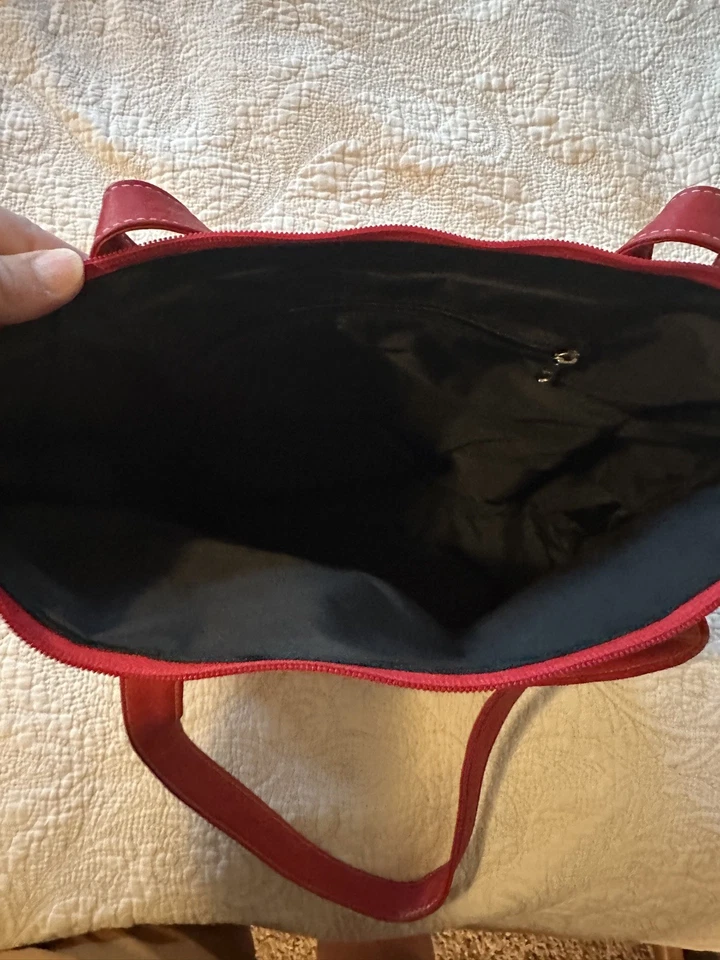 LeDonne Red Leather Tote Handbag Softer Leather Multiple Pockets Medium Size - Image 3 of 4