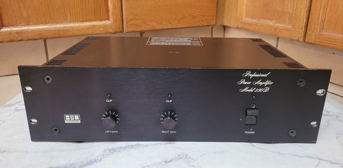 BGW 250D Stereo Power Amplifier NON TESTED Selling For Repair or