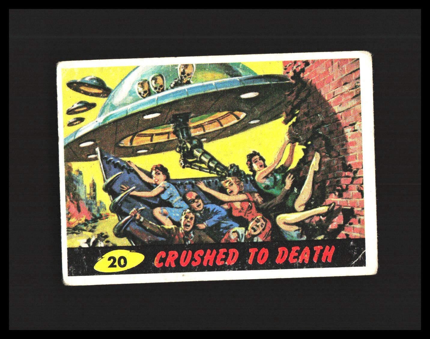 1962 Topps Mars Attacks #20 Crushed to Death VG-PR