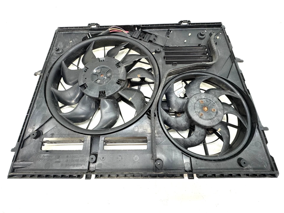 AUDI Q7 2011-2015 3,0 L RADIADOR REFRIGERACIÓN DOBLE VENTILADOR CONJUNTO OEM 7L0121203J Foto 3 de 4