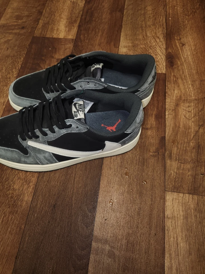 Brand New Travis Scotts Retro OG Low Never Worn Before Without Box.. - Image 4 of 4