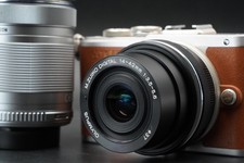 5319 cuts Olympus E-PL8 Brown w/ 2 lenses Digital Mirrorless Camera 11029