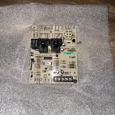 HONEYWELL ST9120C3018 Furnace Control Circuit Board 8201-076 used