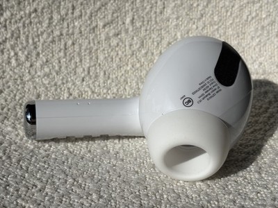 Coby True Wireless Speaker Portable Earbud-Shaped Bluetooth Speaker 